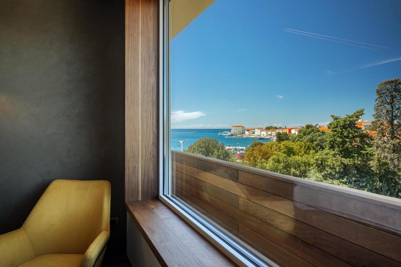 Hotel Porec Bagian luar foto