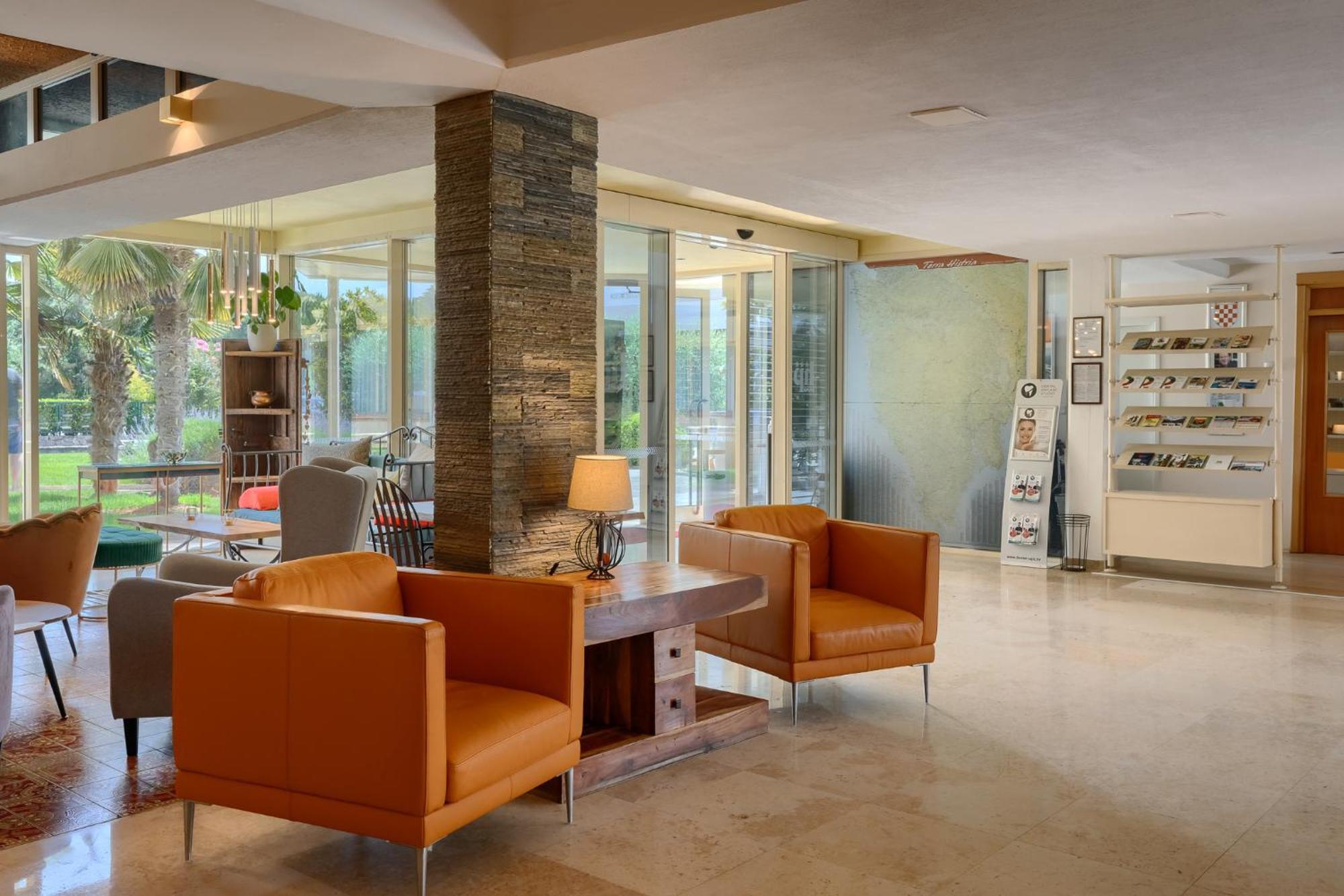 Hotel Porec Bagian luar foto