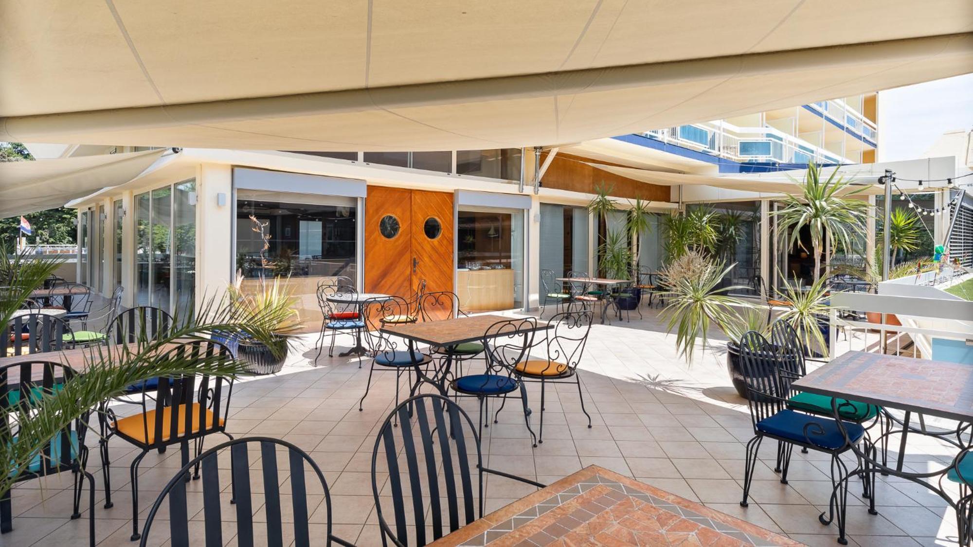 Hotel Porec Bagian luar foto