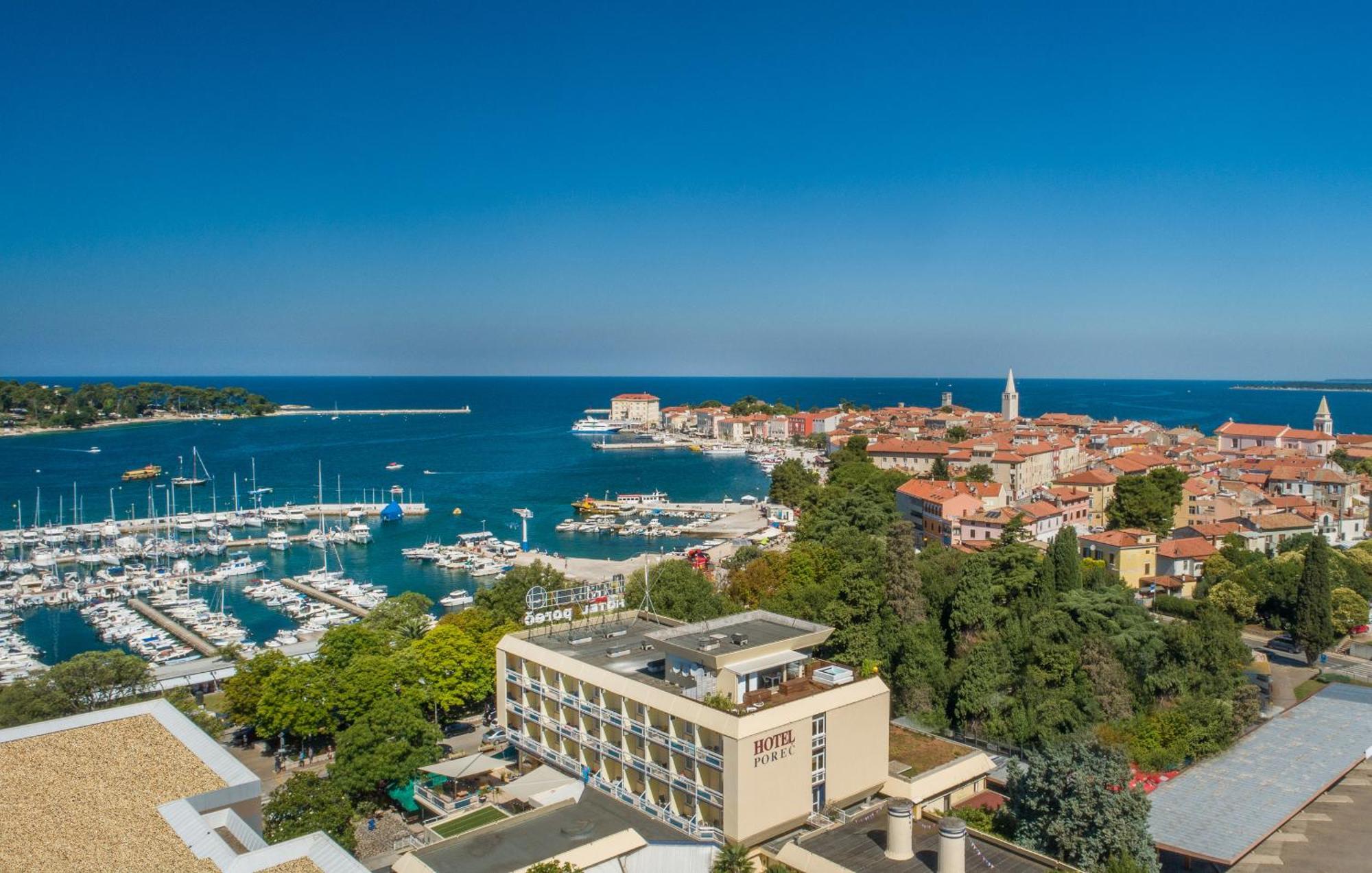 Hotel Porec Bagian luar foto